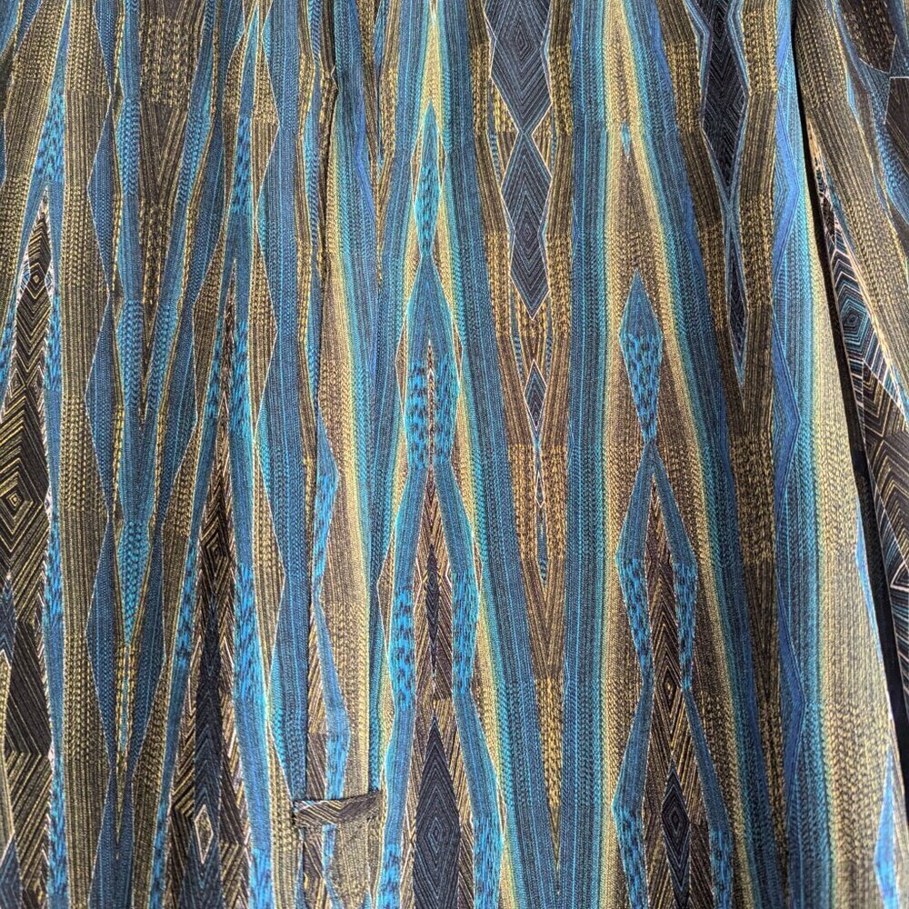 Go> by GoSilk abstract pattern snap button blouse - Picture 5 of 9